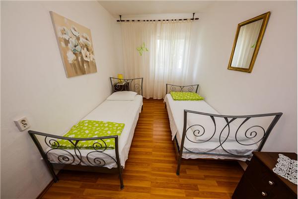 Apartment A2, for 4 persons
