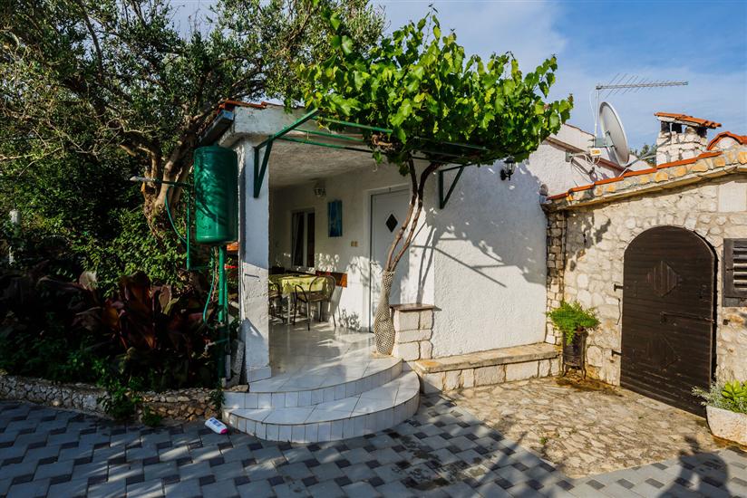 Apartment A4, for 3 persons