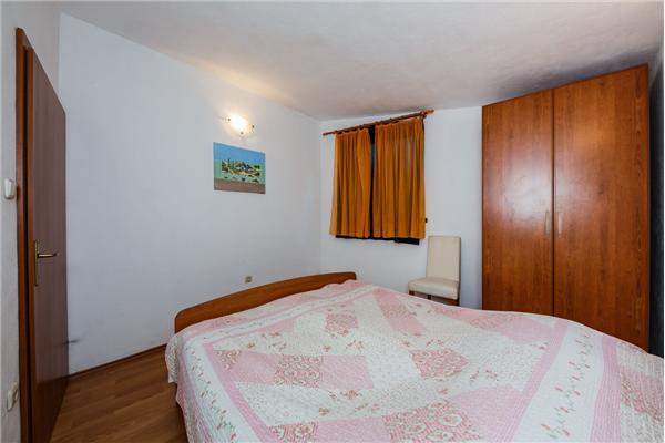 Apartment A4, for 3 persons