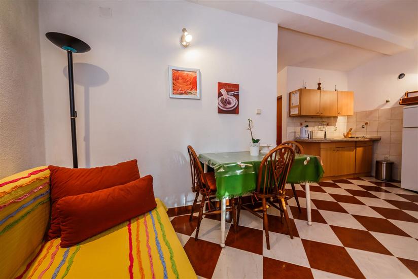 Apartment A4, for 3 persons