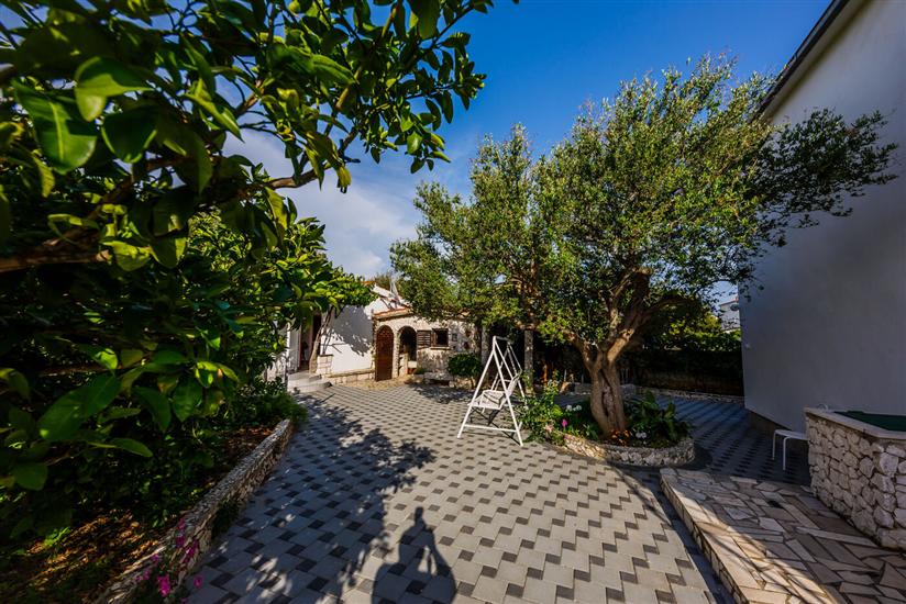 Apartments Villa Perla