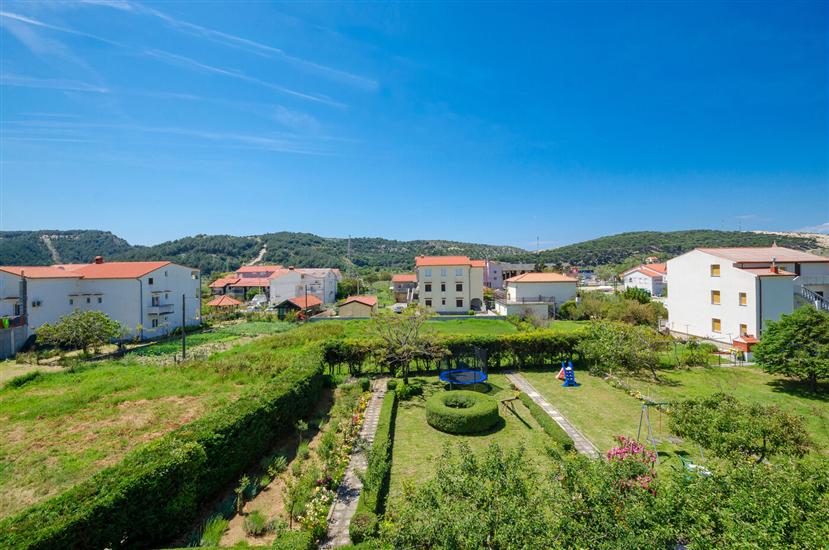 Apartment A2, for 7 persons