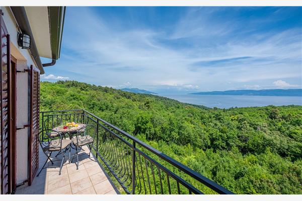 Apartment A1, for 5 persons