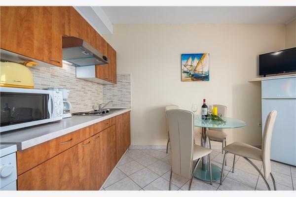 Apartment A2, for 4 persons