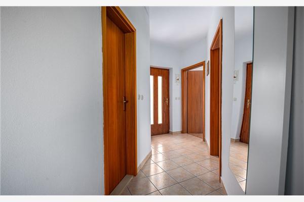 Apartment A4, for 5 persons