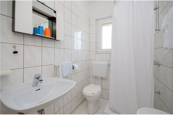 Room S2, for 2 persons