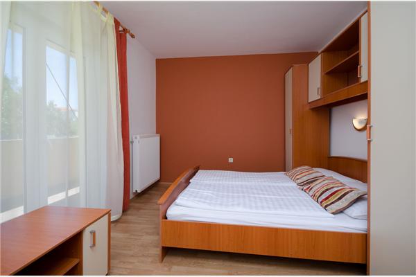 Apartment A4, for 6 persons