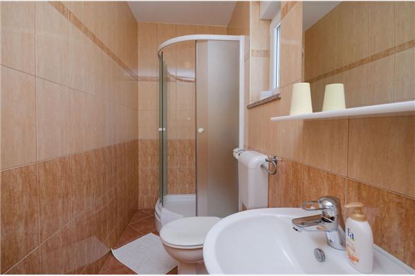 Apartment A4, for 6 persons