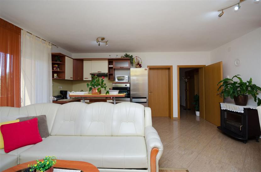 Apartment A4, for 6 persons