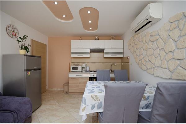 Apartment A5, for 4 persons