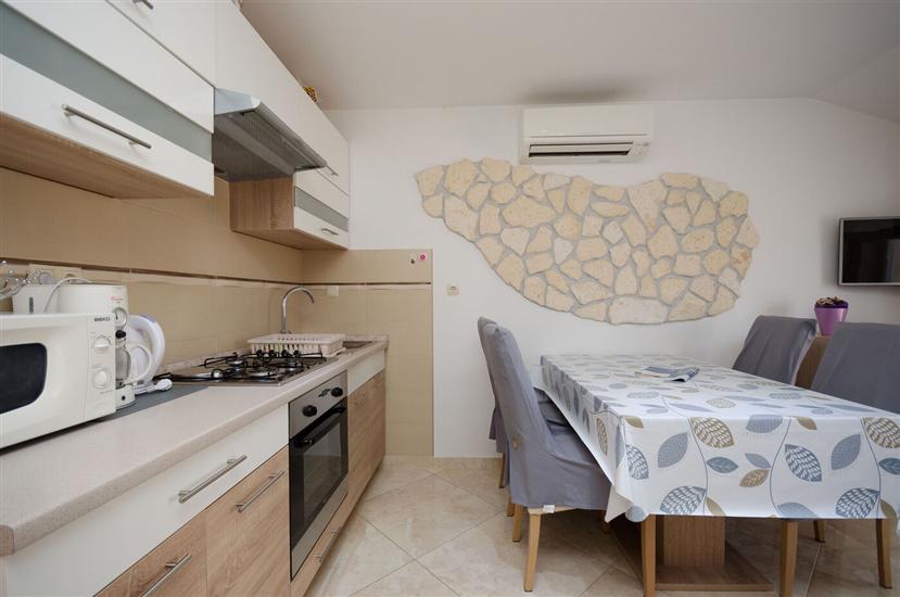 Apartment A5, for 4 persons