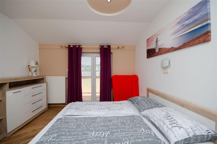 Apartment A5, for 4 persons