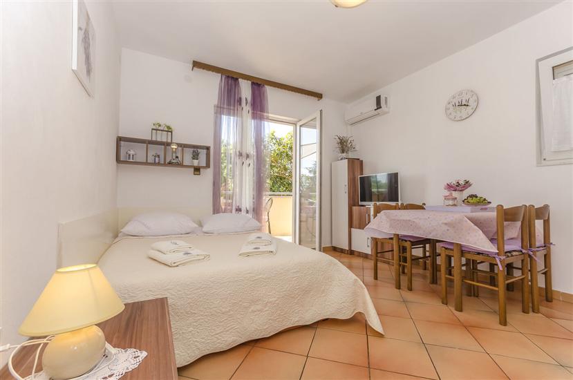 Apartment A1, for 4 persons