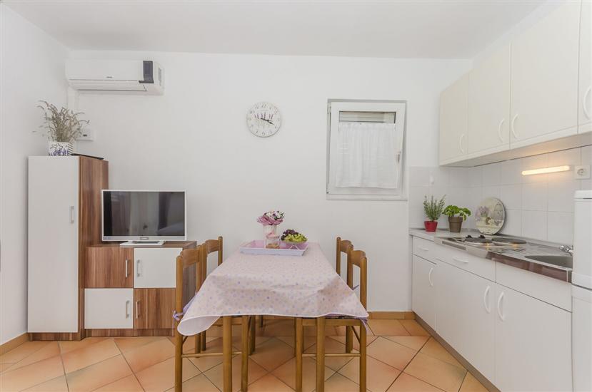 Apartment A1, for 4 persons