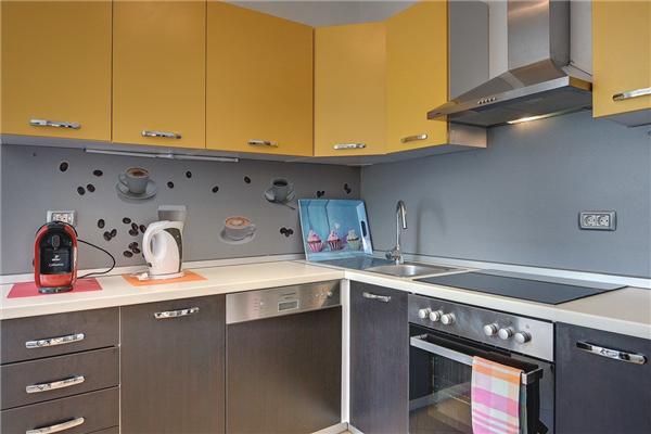 House K1, for 16 persons