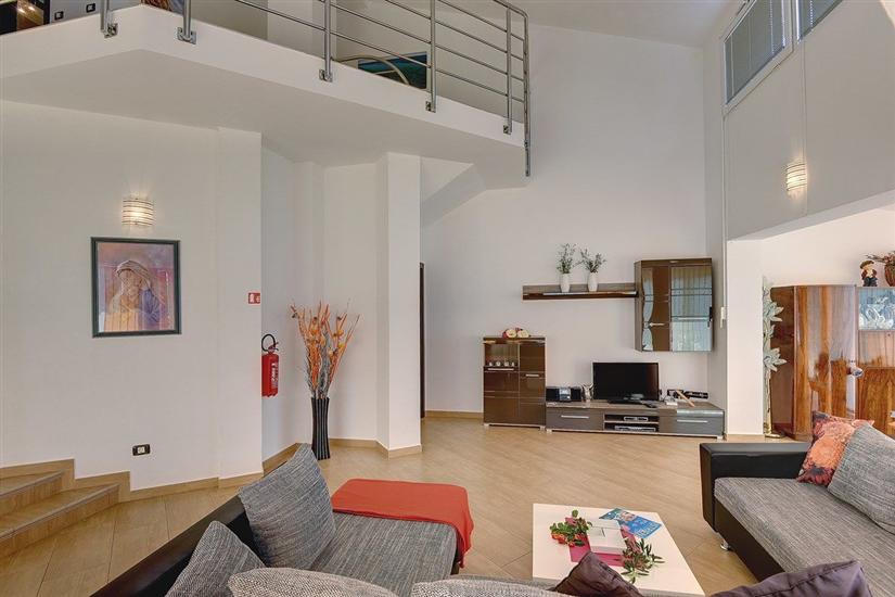 House K1, for 16 persons