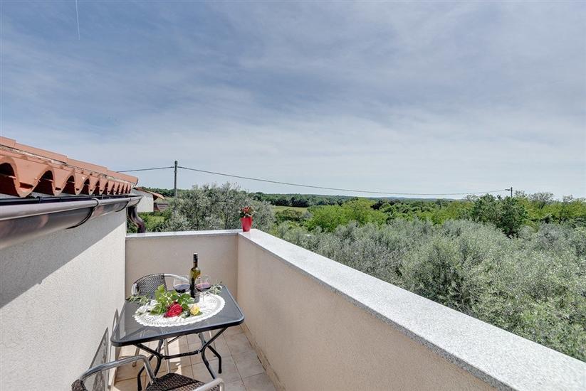 House K1, for 16 persons