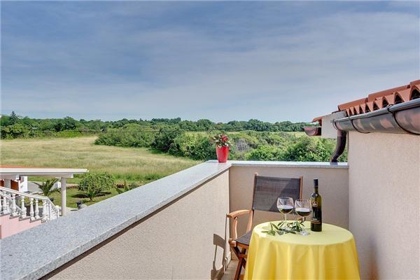 House K1, for 16 persons