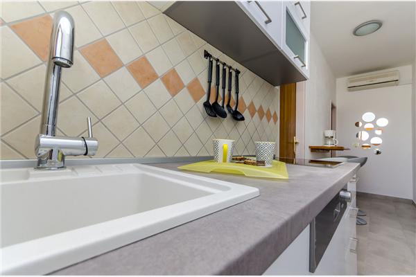 Apartment A1, for 8 persons