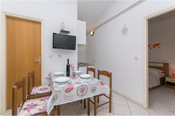 Apartment A2, for 4 persons