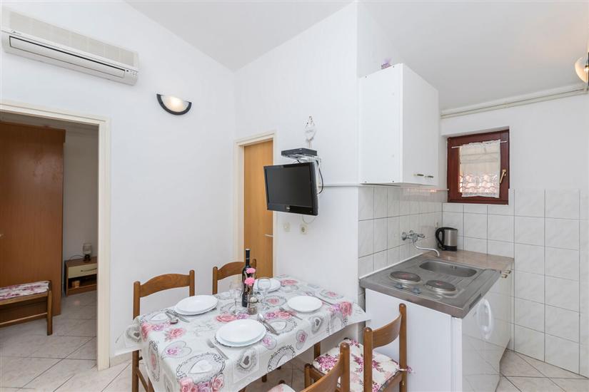 Apartment A2, for 4 persons