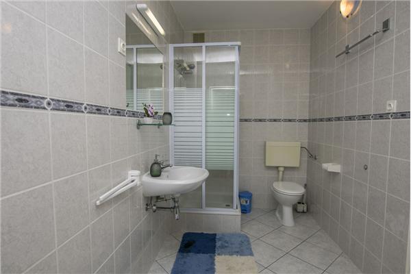 Apartment A2, for 6 persons