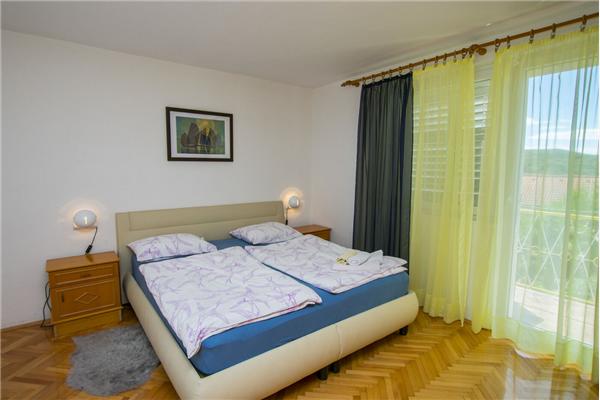 Apartment A2, for 6 persons