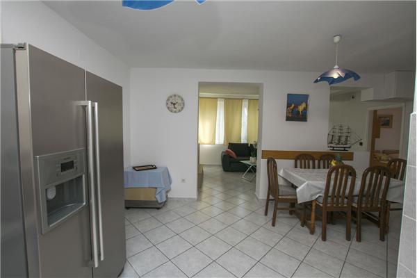 Apartment A2, for 6 persons