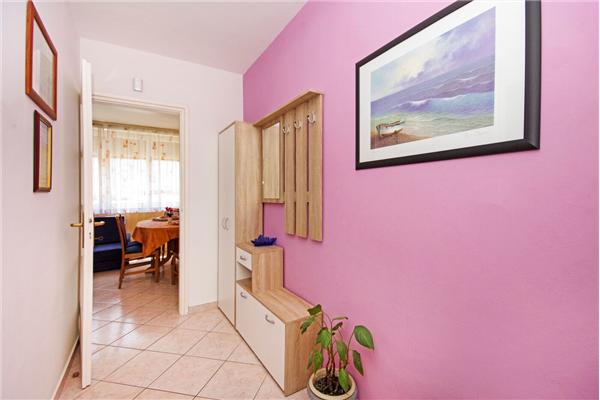Apartment A1, for 5 persons