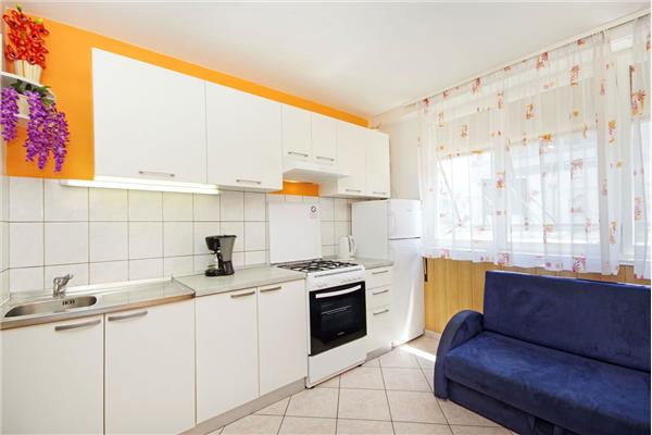 Apartment A1, for 5 persons