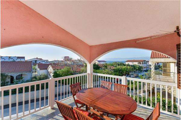 Apartment A1, for 6 persons