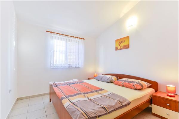 Apartment A1, for 6 persons