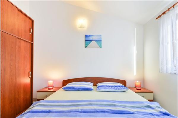 Apartment A1, for 6 persons