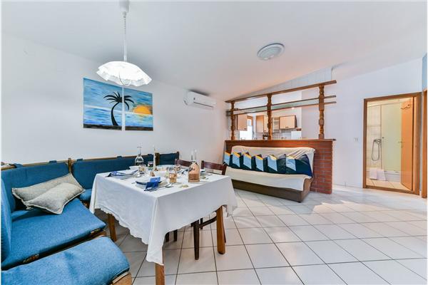 Apartment A1, for 8 persons