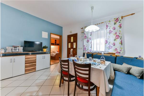 Apartment A1, for 8 persons