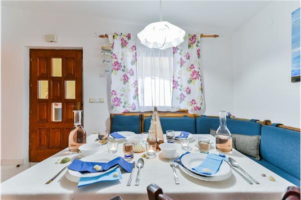 Apartment A1, for 8 persons