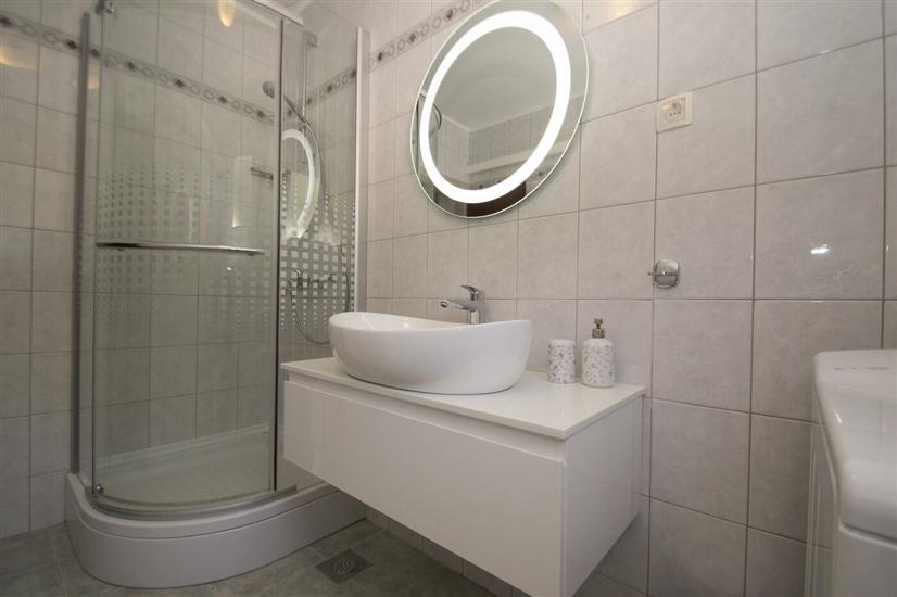 Apartment A2, for 5 persons