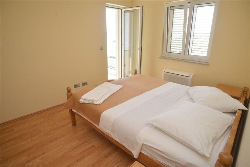 Apartment A1, for 6 persons