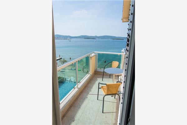 Apartment A2, for 6 persons