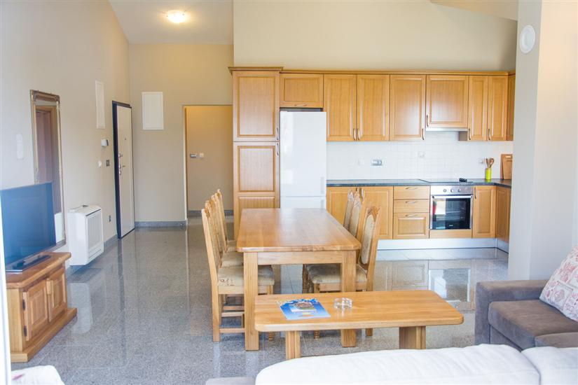 Apartment A2, for 6 persons