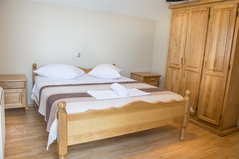 Apartment A2, for 6 persons