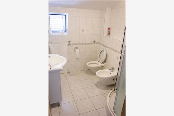 Apartment A2, for 6 persons