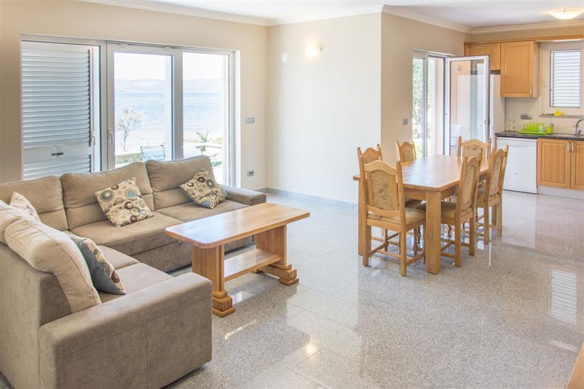 Apartment A4, for 6 persons