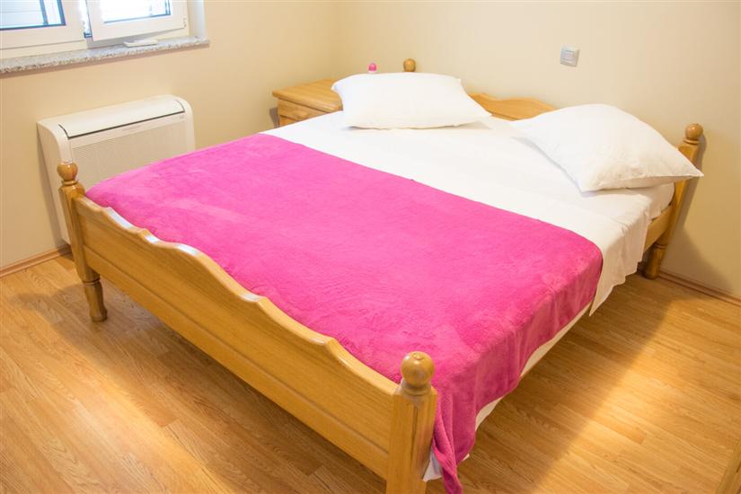 Apartment A4, for 6 persons