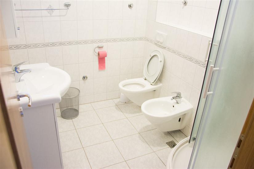 Apartment A4, for 6 persons