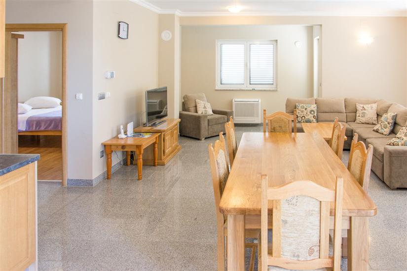 Apartment A4, for 6 persons