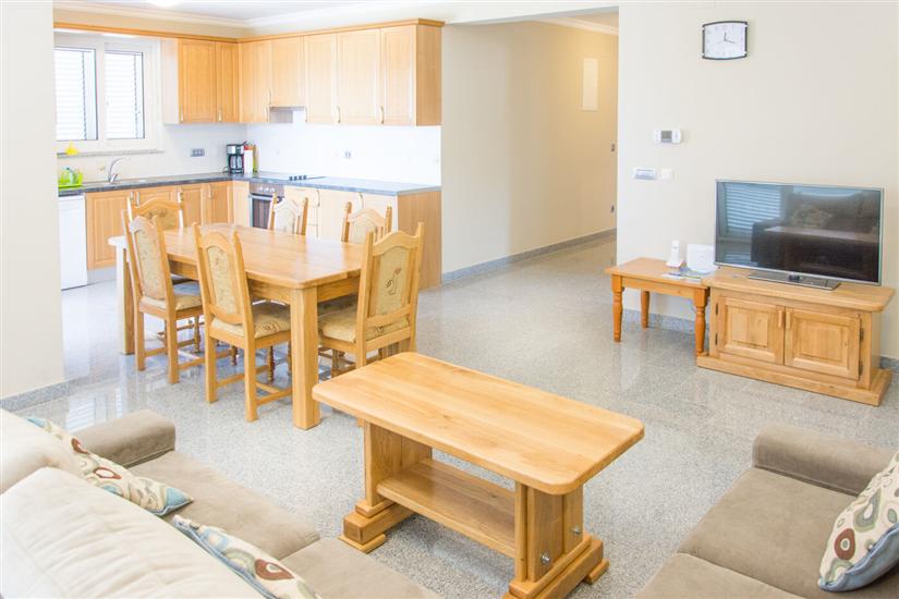 Apartment A4, for 6 persons