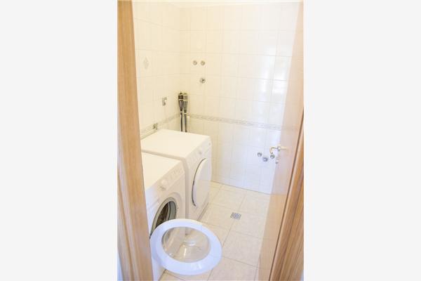 Apartment A4, for 6 persons