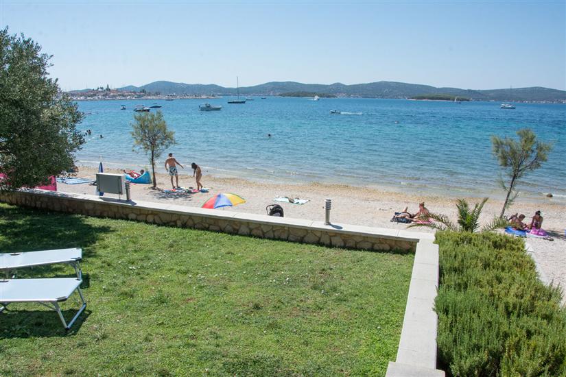 Apartment A4, for 6 persons