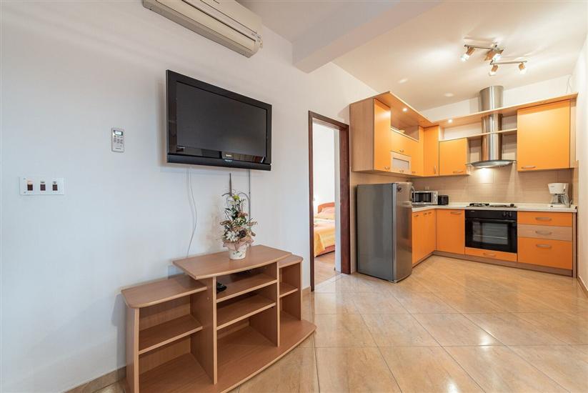 Apartment A1, for 6 persons